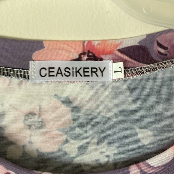 Floral Purple Blouse - Picture 4 of 5